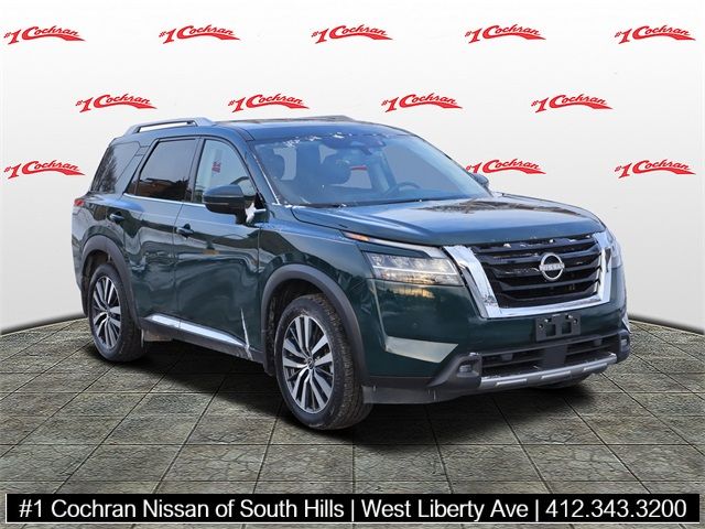 2022 Nissan Pathfinder Platinum