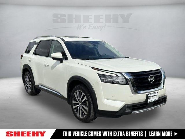 2022 Nissan Pathfinder Platinum