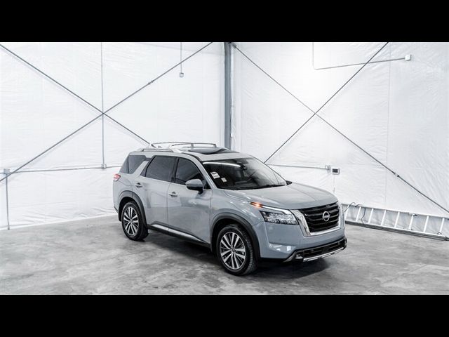 2022 Nissan Pathfinder Platinum