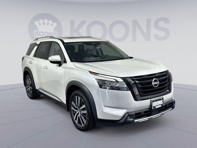 2022 Nissan Pathfinder Platinum