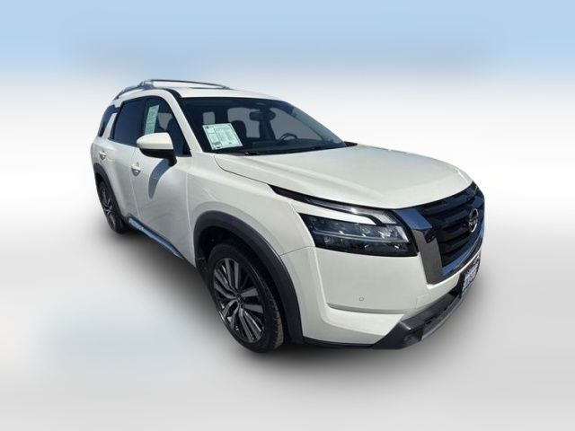 2022 Nissan Pathfinder Platinum