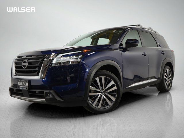 2022 Nissan Pathfinder Platinum