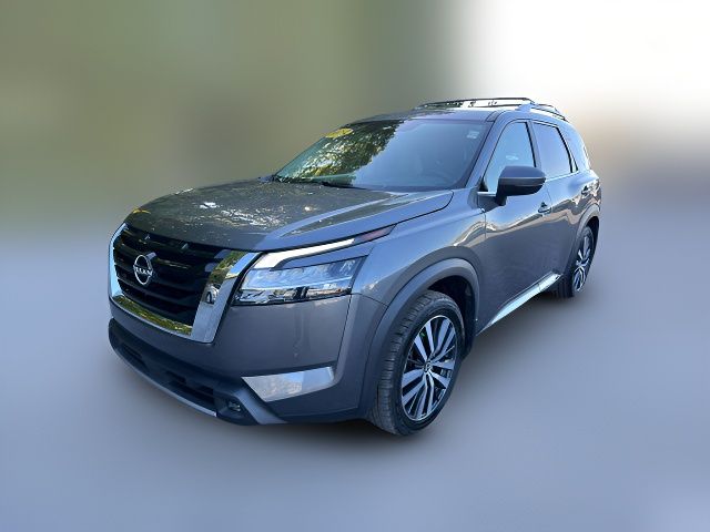 2022 Nissan Pathfinder Platinum