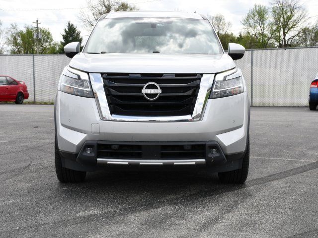 2022 Nissan Pathfinder Platinum