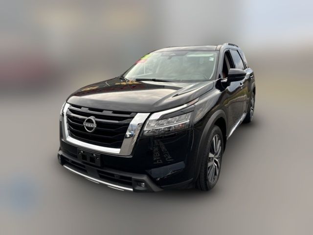 2022 Nissan Pathfinder Platinum