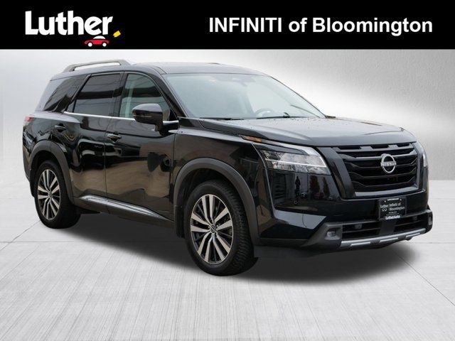 2022 Nissan Pathfinder Platinum