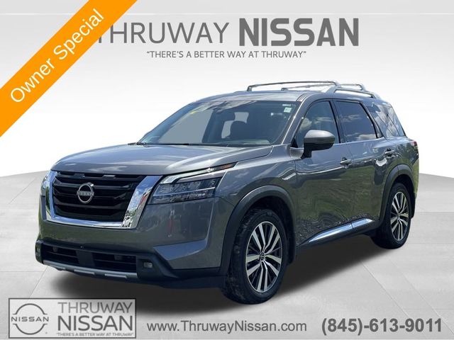 2022 Nissan Pathfinder Platinum