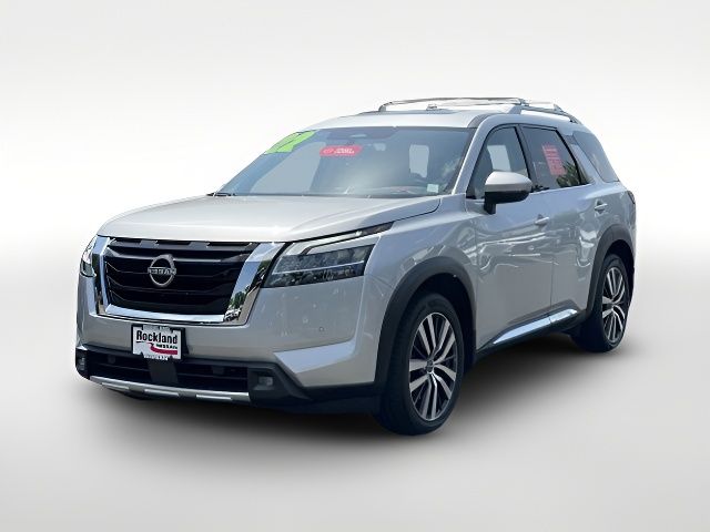 2022 Nissan Pathfinder Platinum