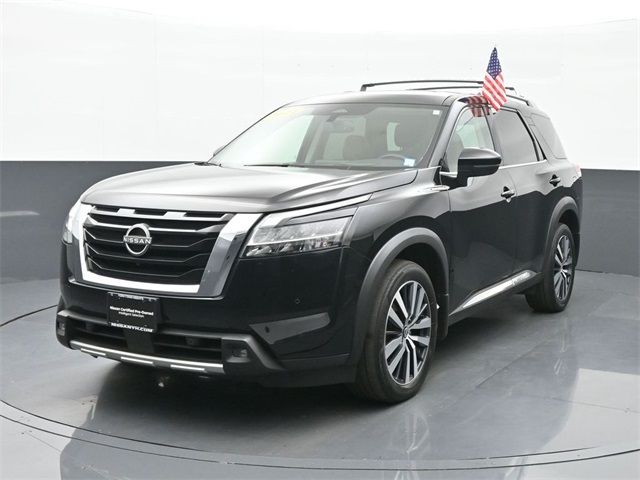 2022 Nissan Pathfinder Platinum