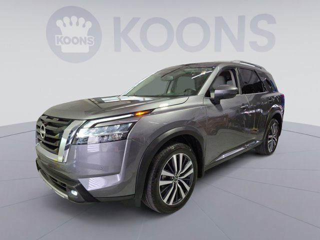 2022 Nissan Pathfinder Platinum