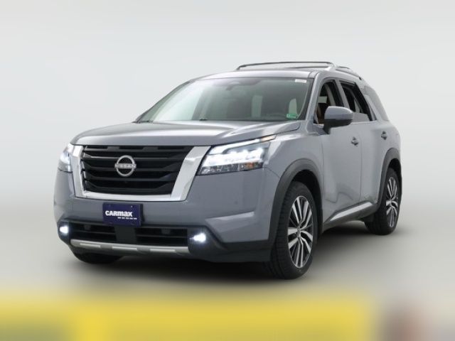 2022 Nissan Pathfinder Platinum