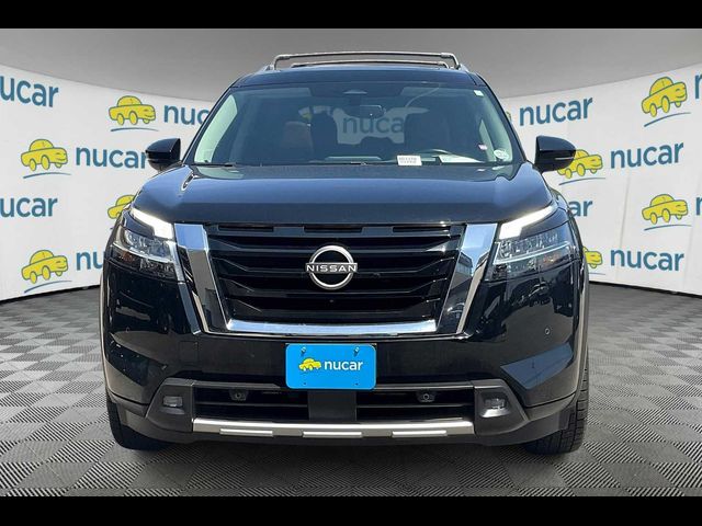 2022 Nissan Pathfinder Platinum