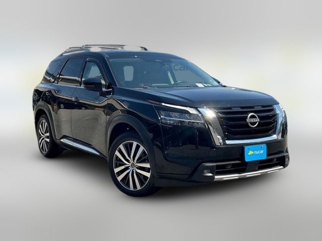 2022 Nissan Pathfinder Platinum