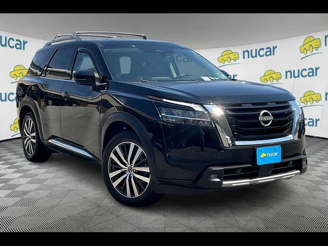2022 Nissan Pathfinder Platinum