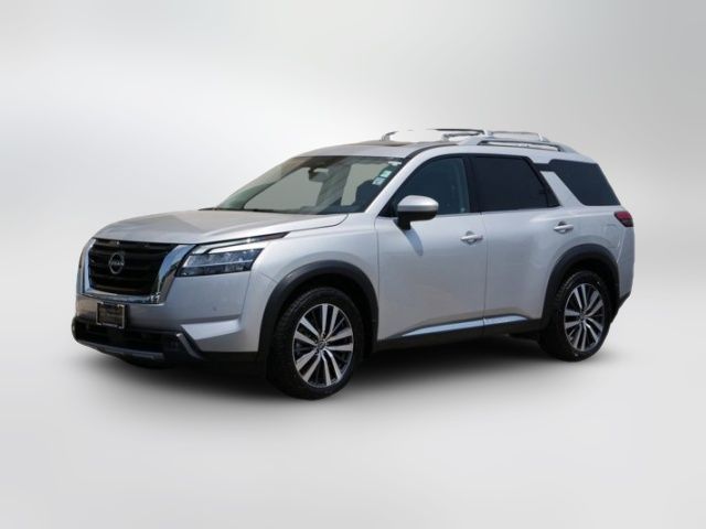 2022 Nissan Pathfinder Platinum
