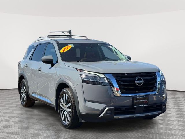 2022 Nissan Pathfinder Platinum