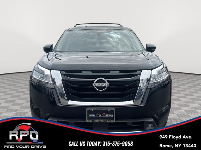 2022 Nissan Pathfinder Platinum
