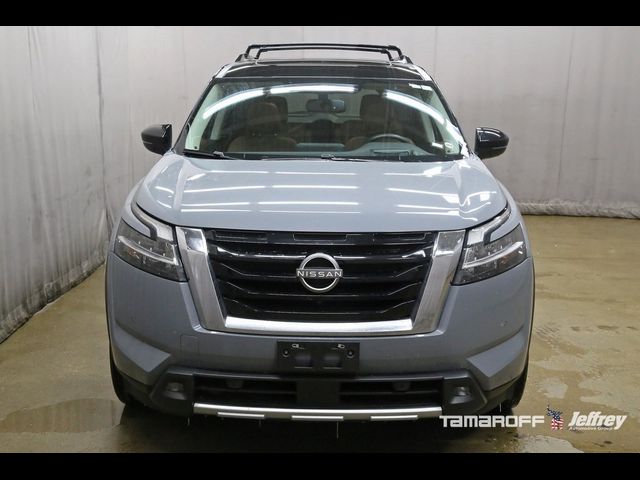 2022 Nissan Pathfinder Platinum