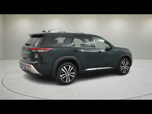 2022 Nissan Pathfinder Platinum