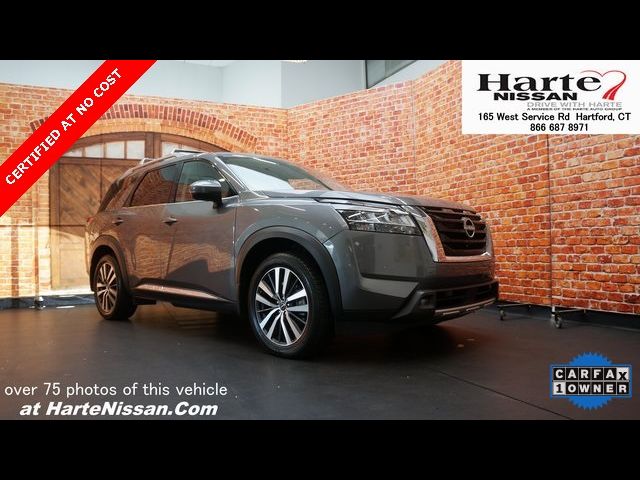 2022 Nissan Pathfinder Platinum