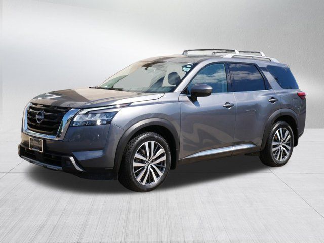 2022 Nissan Pathfinder Platinum