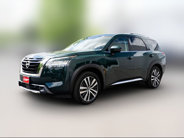 2022 Nissan Pathfinder Platinum