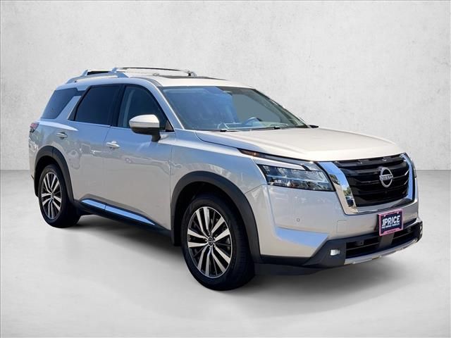 2022 Nissan Pathfinder Platinum