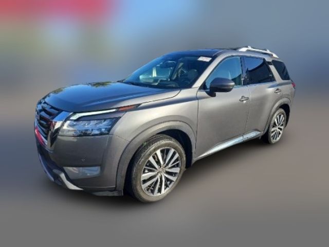 2022 Nissan Pathfinder Platinum