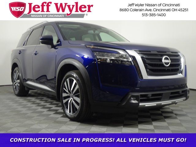 2022 Nissan Pathfinder Platinum