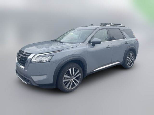 2022 Nissan Pathfinder Platinum