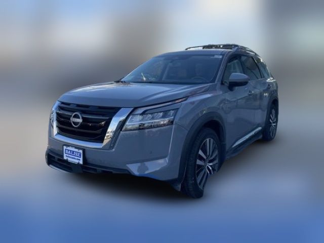 2022 Nissan Pathfinder Platinum