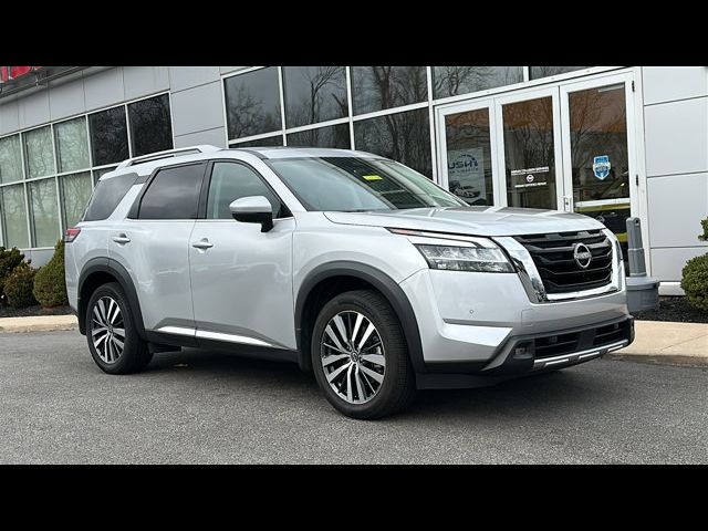 2022 Nissan Pathfinder Platinum