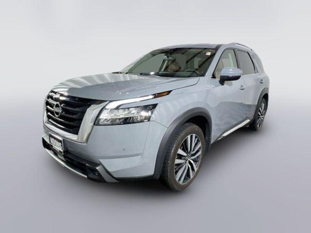 2022 Nissan Pathfinder Platinum