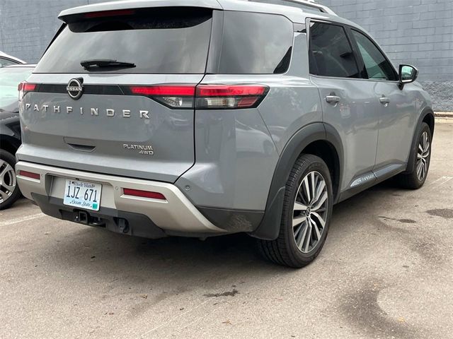 2022 Nissan Pathfinder Platinum