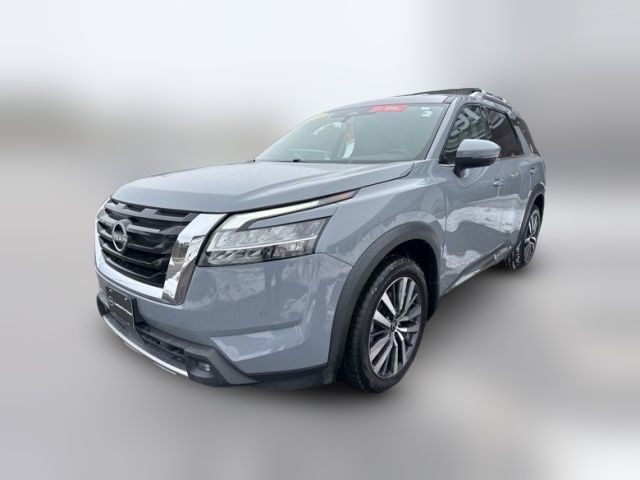 2022 Nissan Pathfinder Platinum