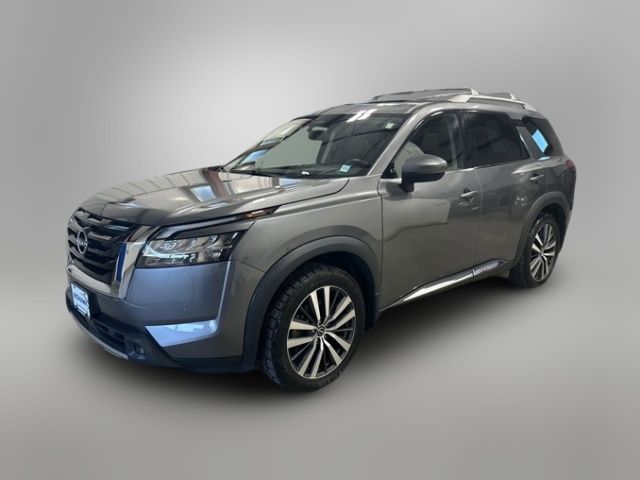 2022 Nissan Pathfinder Platinum