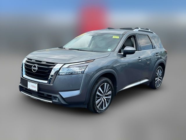 2022 Nissan Pathfinder Platinum