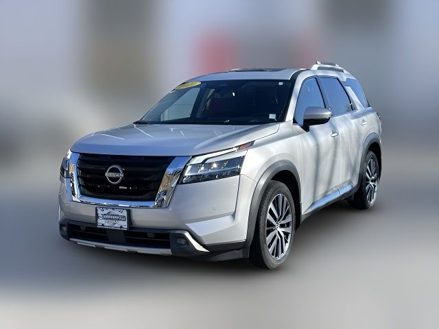 2022 Nissan Pathfinder Platinum