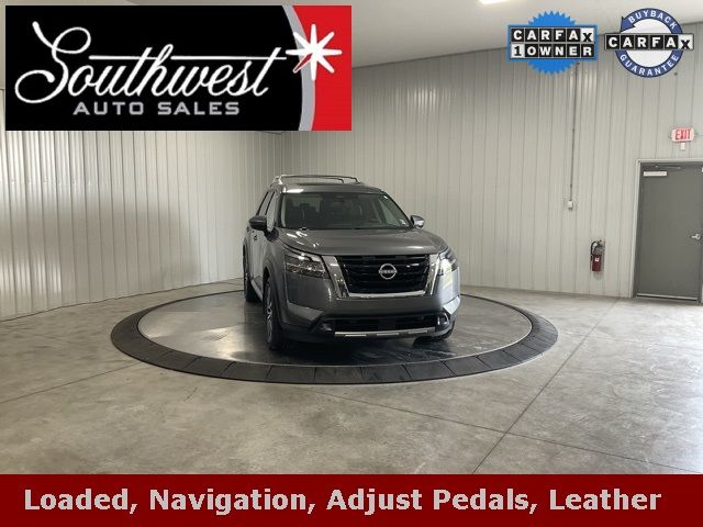 2022 Nissan Pathfinder Platinum