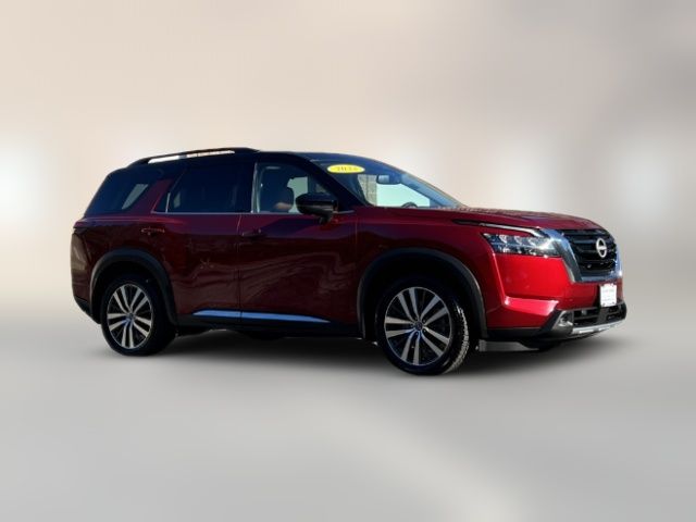 2022 Nissan Pathfinder Platinum