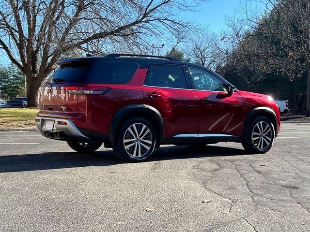 2022 Nissan Pathfinder Platinum