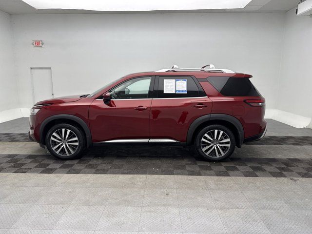 2022 Nissan Pathfinder Platinum