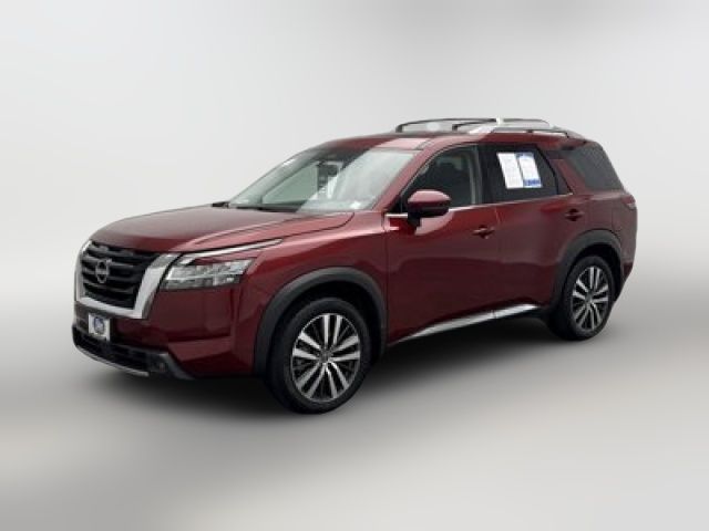 2022 Nissan Pathfinder Platinum