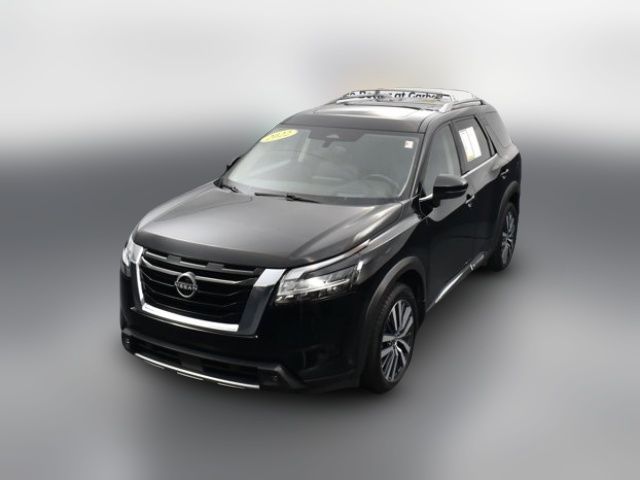 2022 Nissan Pathfinder Platinum