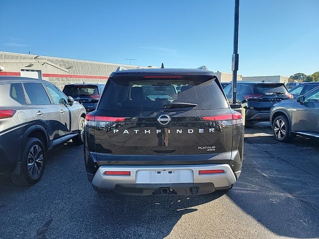 2022 Nissan Pathfinder Platinum