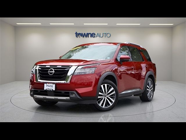 2022 Nissan Pathfinder Platinum