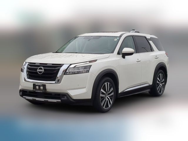 2022 Nissan Pathfinder Platinum