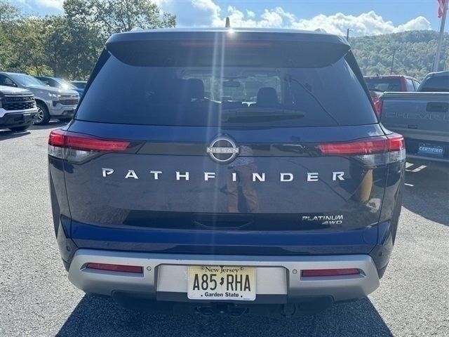 2022 Nissan Pathfinder Platinum