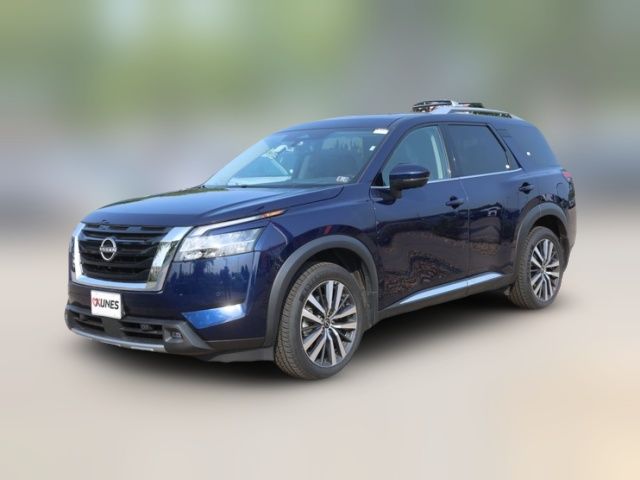 2022 Nissan Pathfinder Platinum