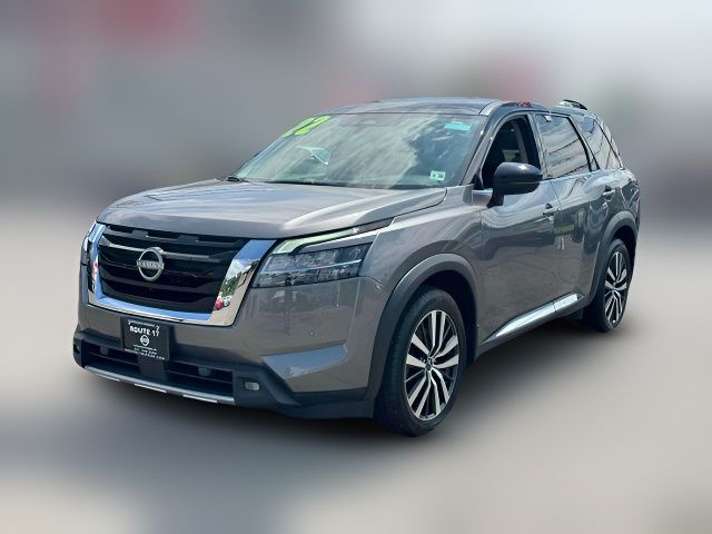 2022 Nissan Pathfinder Platinum